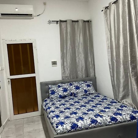 Studio Room Ломе Екстер'єр фото